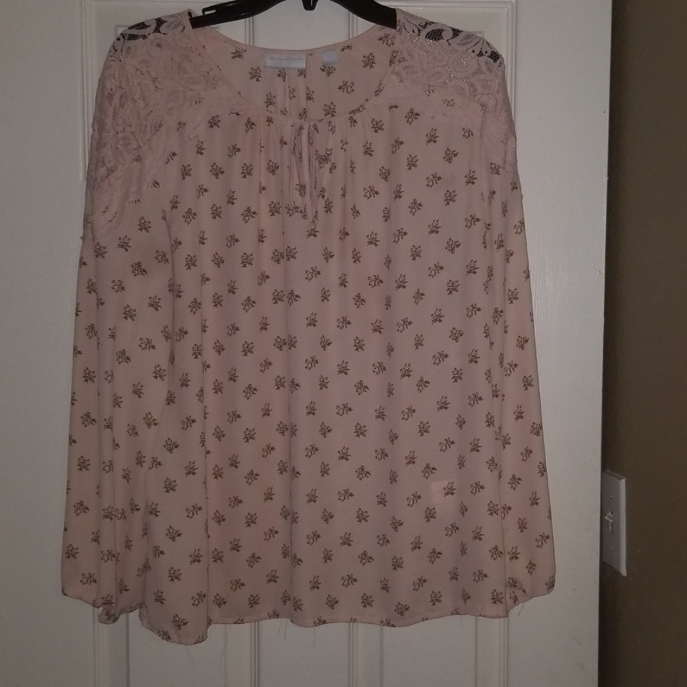 New York & company baby pink blouse